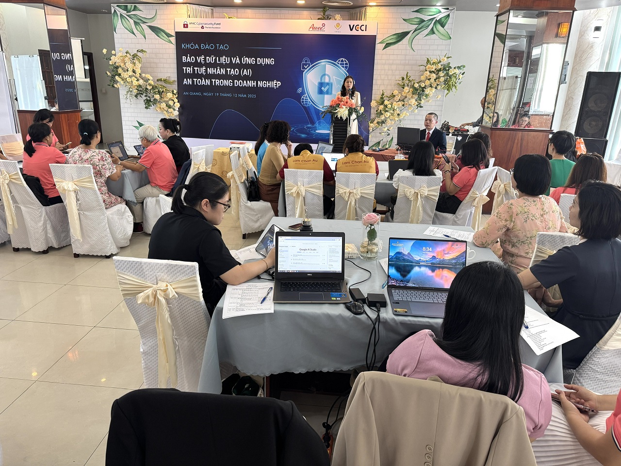 khoa dao tao bao ve du lieu va ung dung tri tue nhan tao an toan trong doanh nghiep 15