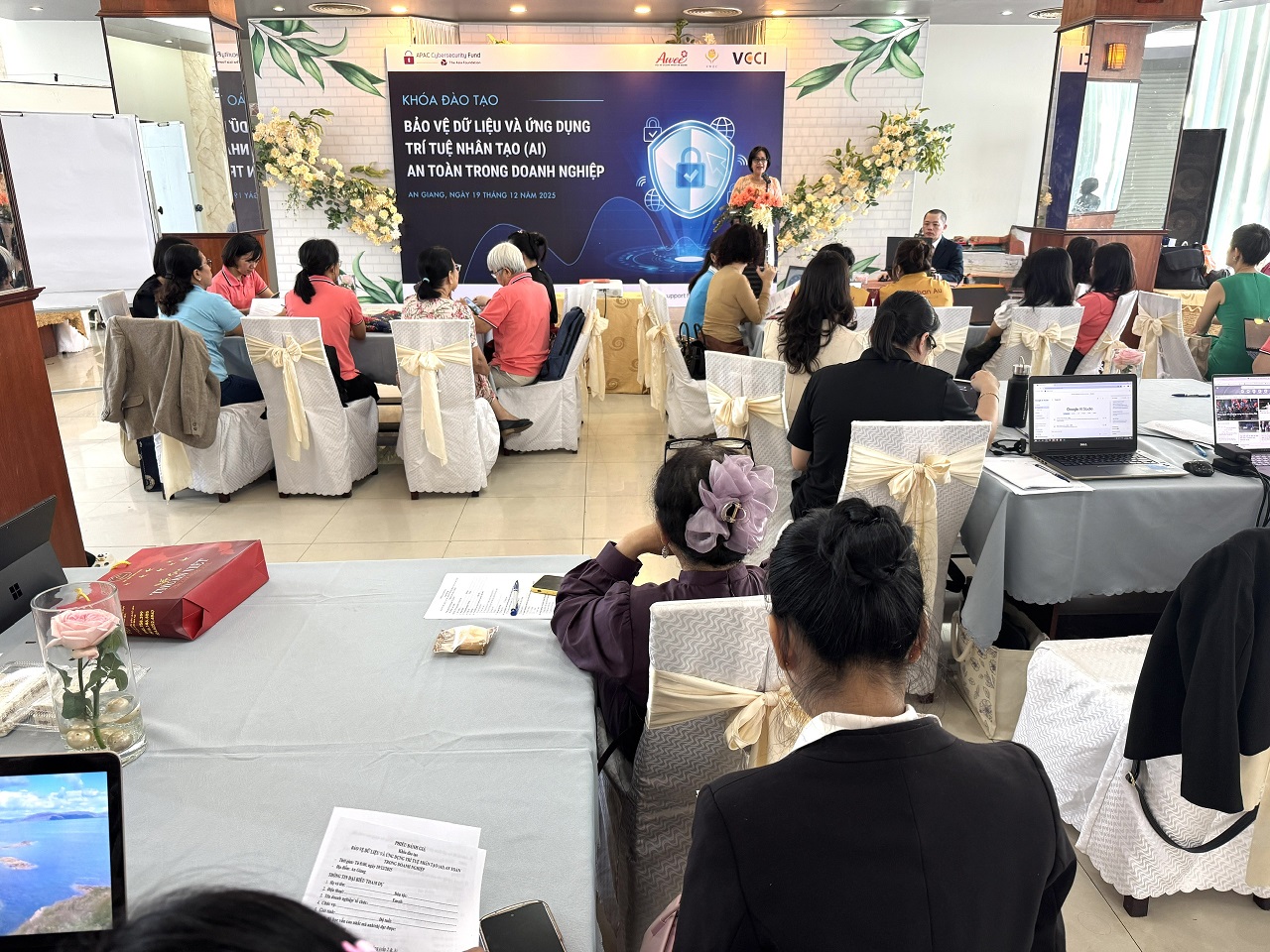 khoa dao tao bao ve du lieu va ung dung tri tue nhan tao an toan trong doanh nghiep 19