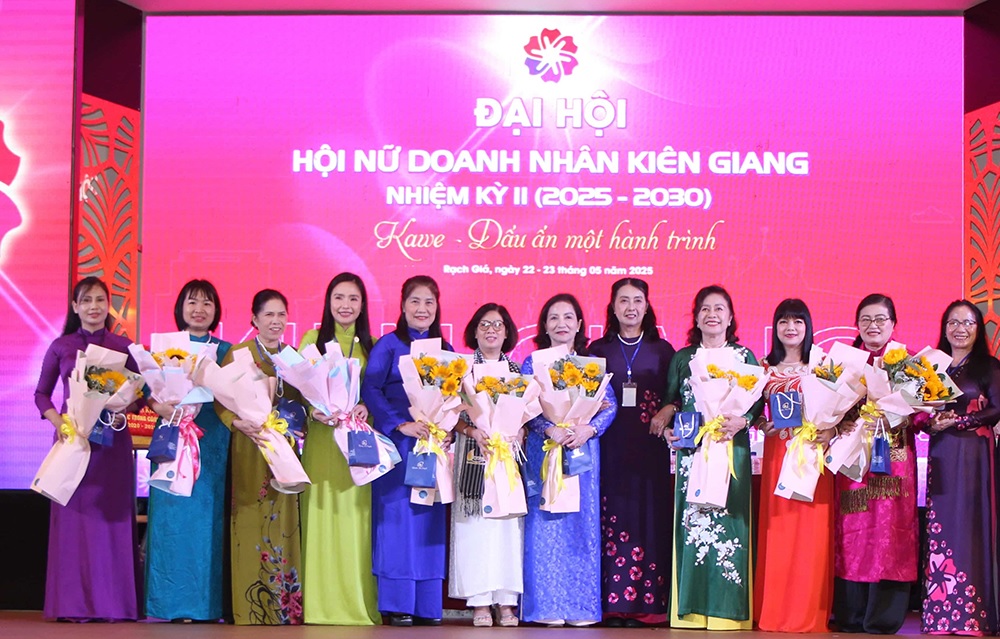 hoi nu doanh nhan an giang tham du dai hoi hoi nu doanh nhan tinh kien giang 3