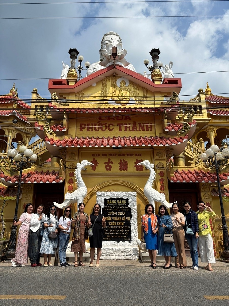 am ap buoi gap go dau xuan cua cac chi hoi nu doanh nhan long xuyen chau doc va cho moi 5