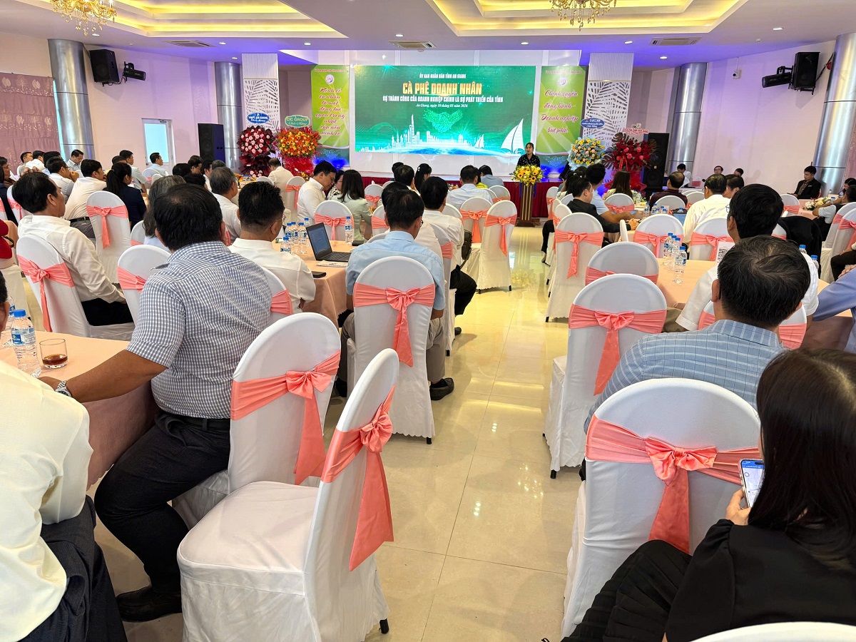 mo hinh ca phe doanh nhan doi thoai ket noi doanh nghiep dau nam 2