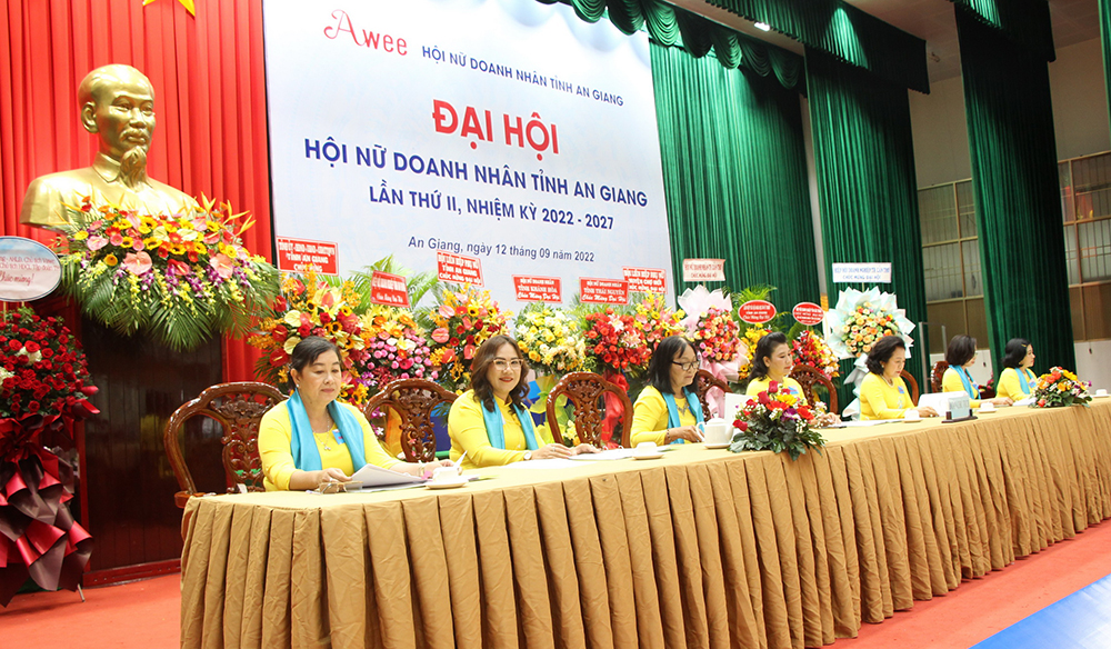 ba huynh thi ri tai dac cu chu tich hoi nu doanh nhan tinh an giang lan thu ii nhiem ky 2022 2027 3