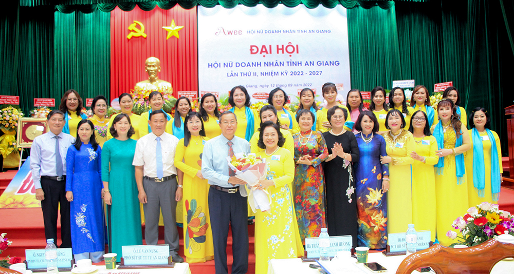 ba huynh thi ri tai dac cu chu tich hoi nu doanh nhan tinh an giang lan thu ii nhiem ky 2022 2027 8