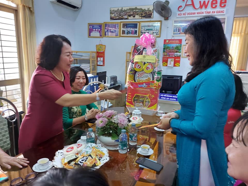 chuc tet tan suu 2021 16