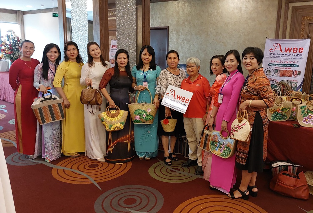 doan nu doanh nhan an giang tham du dai hoi nu doanh nhan tp can tho nhiem ky i 2020 2027 13