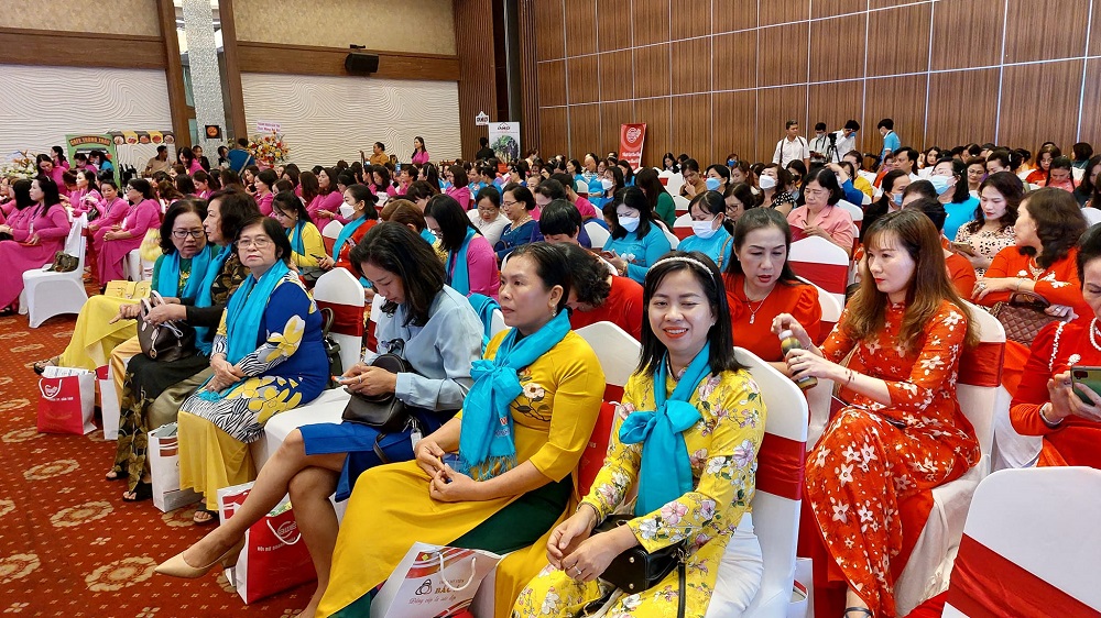 doan nu doanh nhan an giang tham du dai hoi nu doanh nhan tp can tho nhiem ky i 2020 2027 8