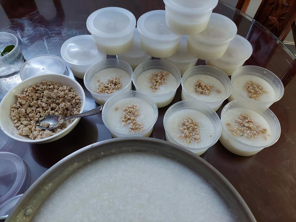 hoi nu doanh nhan an giang ho tro ba con tu tp hcm ve que 7