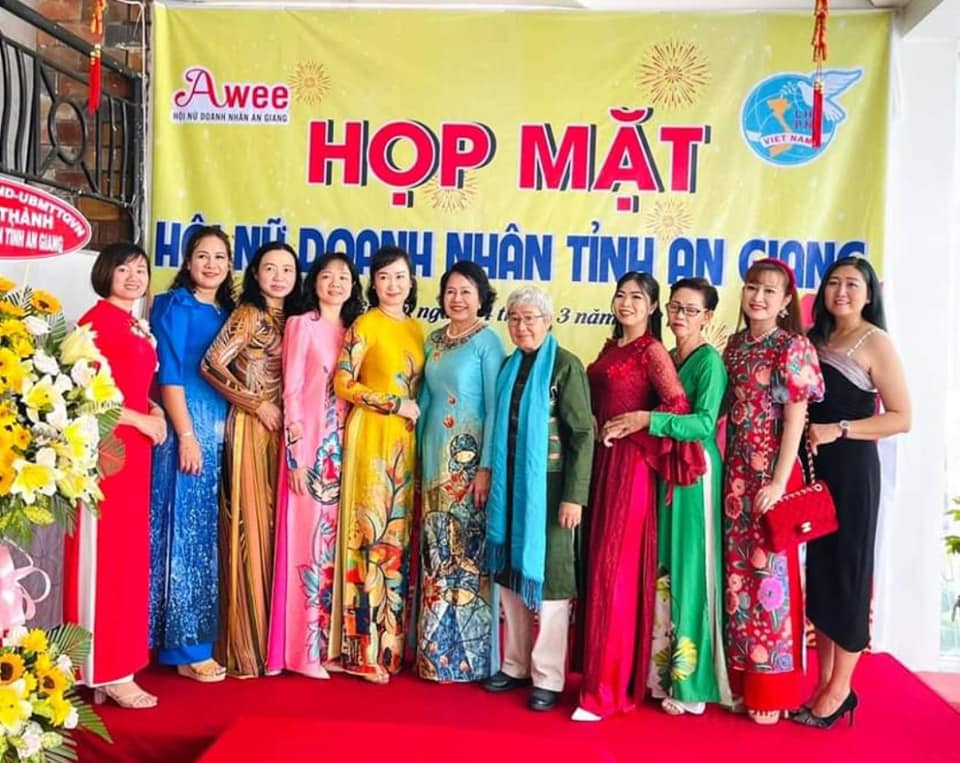hop mat nu doanh nhan tinh an giang 8