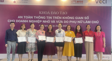 Khóa đào tạo &quot;An toàn thông tin trên không gian số cho doanh nghiệp nhỏ và vừa do phụ nữ làm chủ&quot; diễn ra tại An Giang